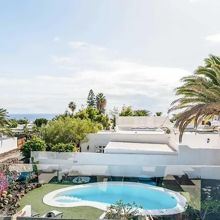 Puerto Del Carmen Sleeps 6 Air Con Wifi * Puerto del Carmen (Lanzarote)