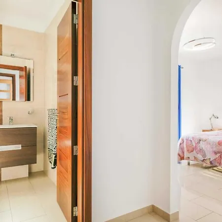 Puerto Del Carmen Sleeps 6 Air Con Wifi Puerto del Carmen (Lanzarote)