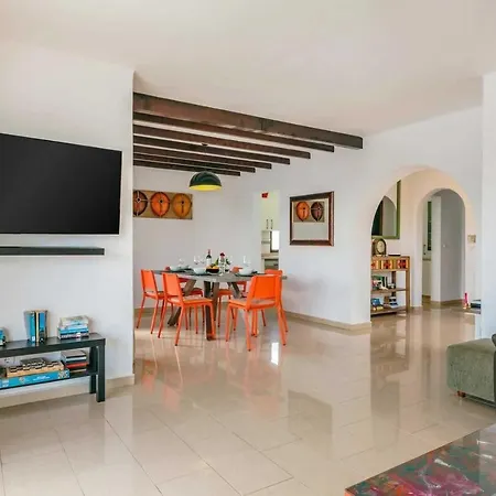 Puerto Del Carmen Sleeps 6 Air Con Wifi Villa *